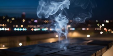 在天台抽烟物业会管吗？