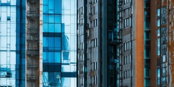 大厦为什么要推倒重建物业？